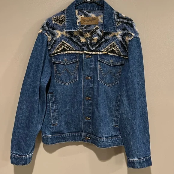Wrangler Blue Denim Jacket with Patterned Collar - Picture 1 of 7